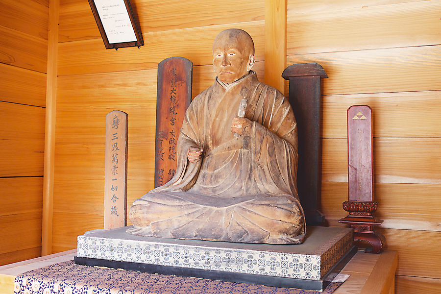 Statue of Hōjō Tokiyori